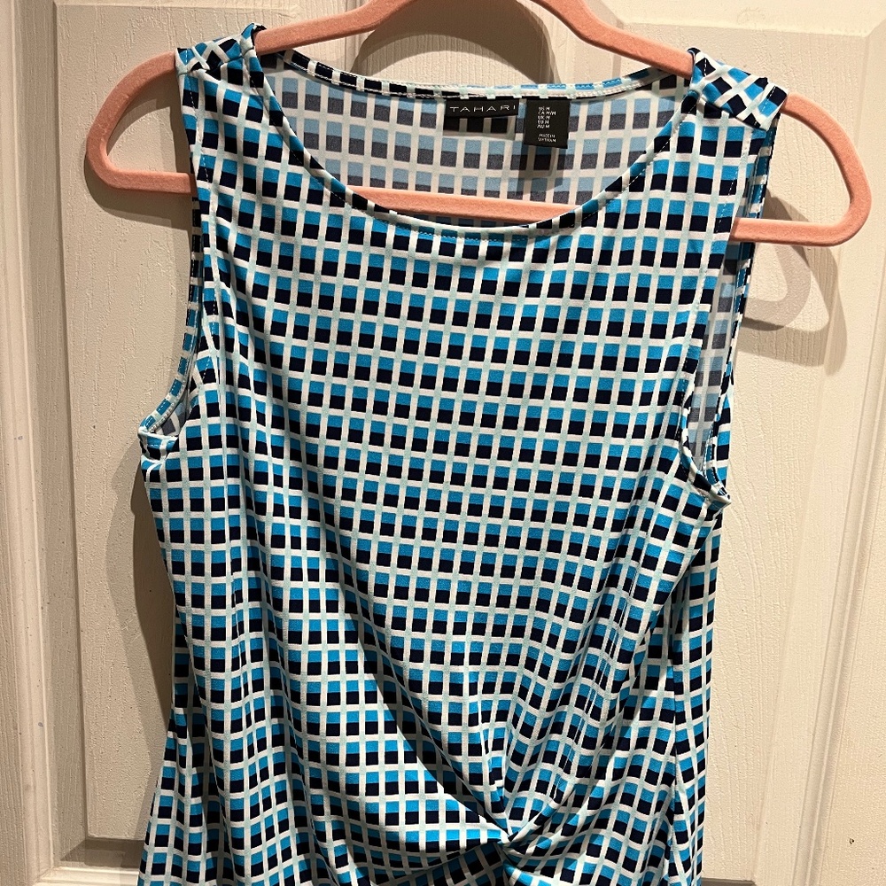 Bundle 2/$20 Tahari sleeveless top